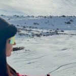 Traslado desde Bariloche al Cerro Catedral. Servicio organizado para grupos y viajeros internacionales. Transporte ida y vuelta, asistencia y puntualidad.