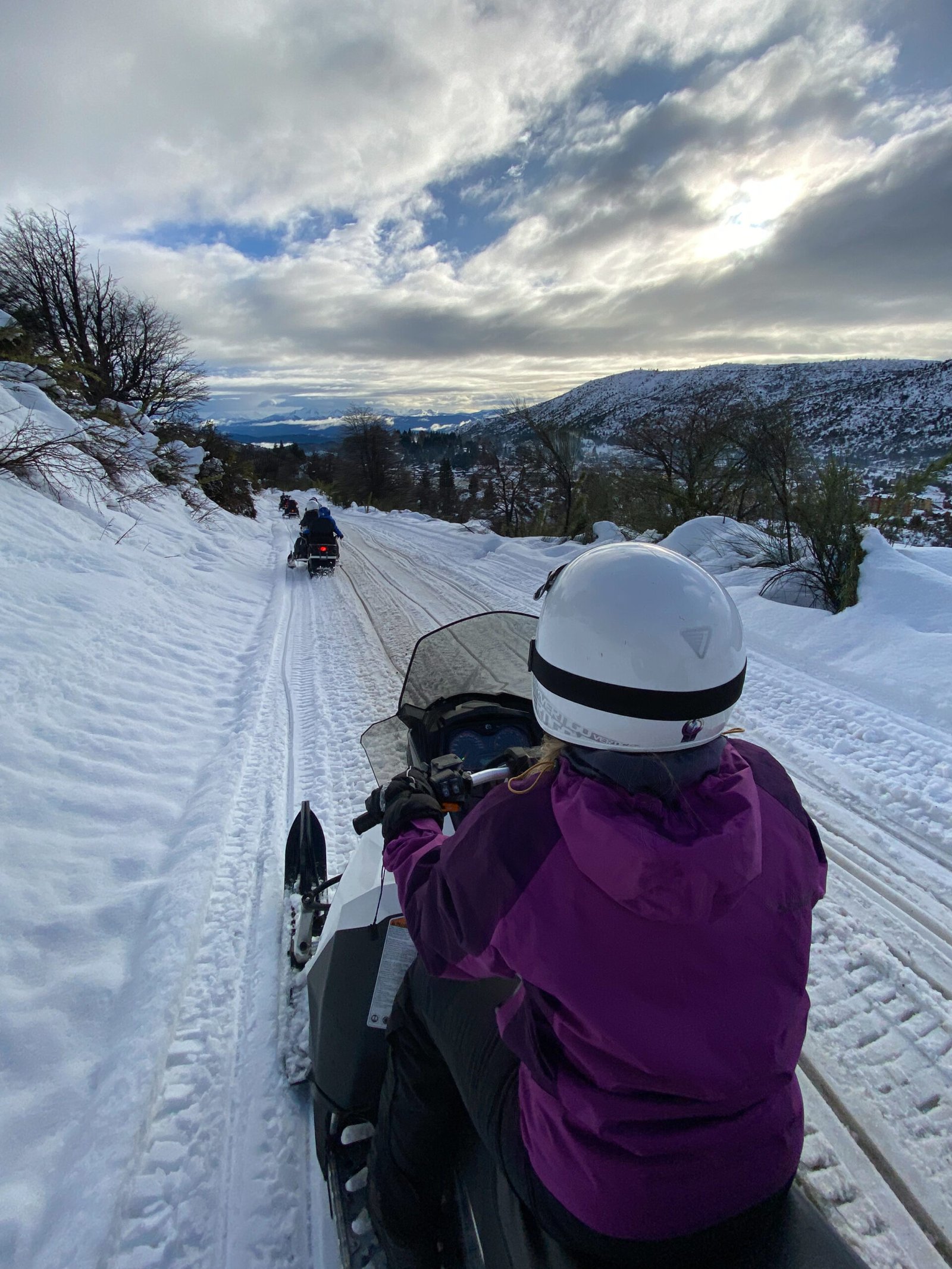 8 C IMG_5818 La Cueva – Travesía Diurna en Moto de Nieve y Cuatriciclos- Con traslado - Imagen 1