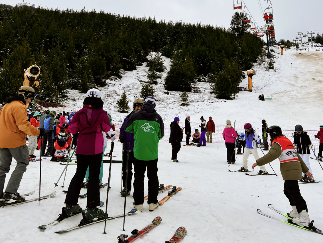 Ski peques 15 (1) Una aventura de nieve para niños: clases, juegos y mucha diversión en la montaña - Imagen 1